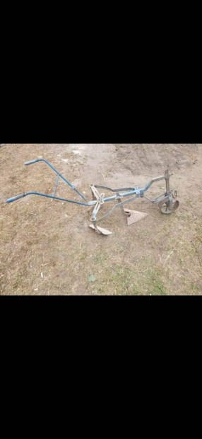 5 db lovas eke elad�