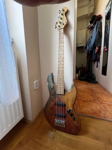 5 hros basszusgitr, Fender Jazz Bass modell, prmium alkatrszekbl