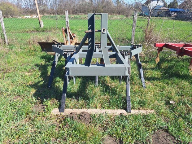 5 k�ses Gruber elad�