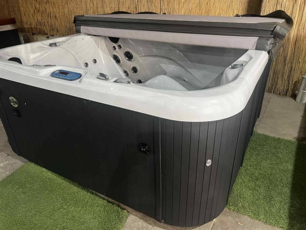 5 szemlyes Balboa jakuzzi 
