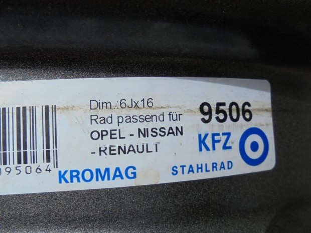 5 x 118-as KFZ TGK lemezfelni kitűnő állapotban eladó