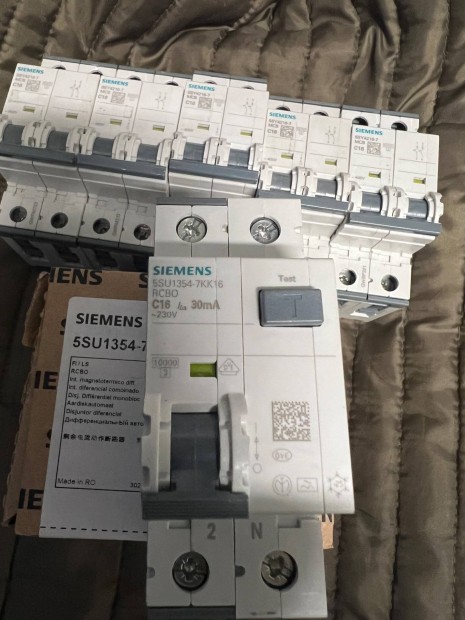 5db 2 polus kismegszakt C16 +2db Rcbo ramvd kapcsol 16A 30mA