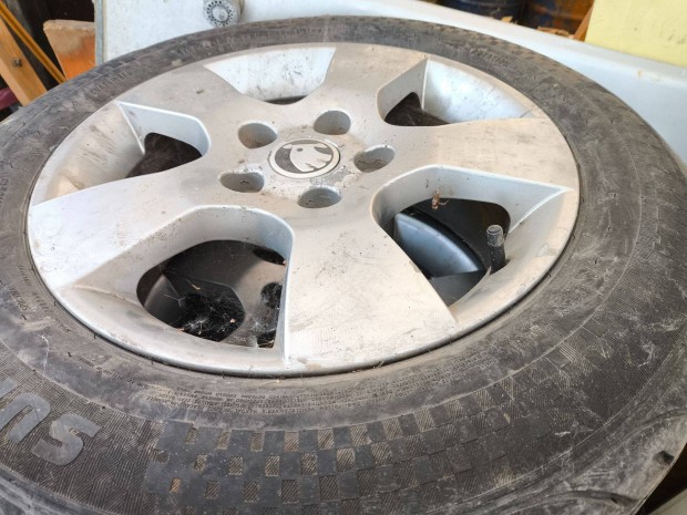 5db VW Skoda Audi 5x112 Alu knnyfm felni 15" + nyri gumi 205/60