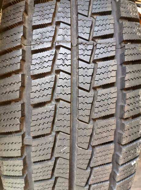 5db jszer Hankook 235/65R16C kisteheraut tli gumi elad!