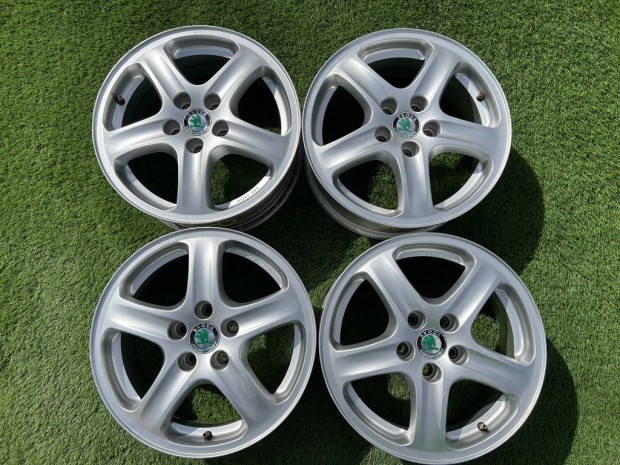 5x100 15" Skoda gyri alufelni 6Jx15h2 ET38