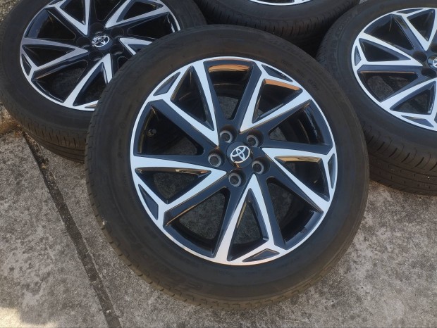5x100 16 Toyota yaris gyári - 195/55 r16 Bridgestone nyári + Tpms