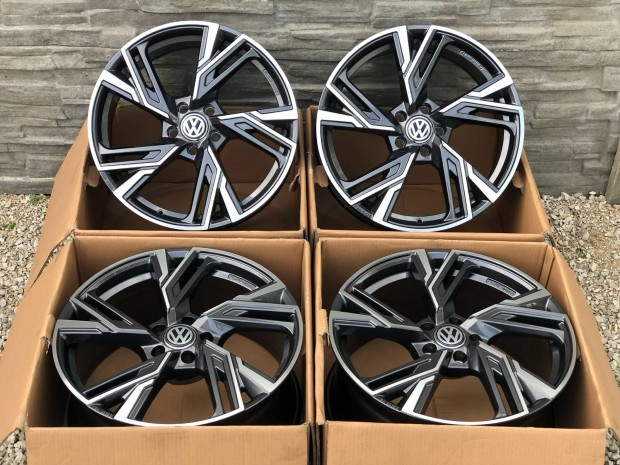 5x100 18" MaM Rs5 Vw Audi Skoda Seat Toyota Alufelni 18 col 