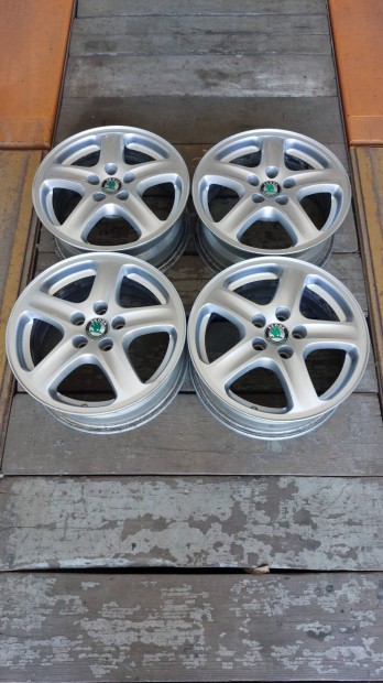5x100 Gyari Skoda 15"Alufelni