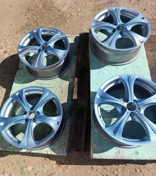 5x100 R17 Alutec alufelni szett
