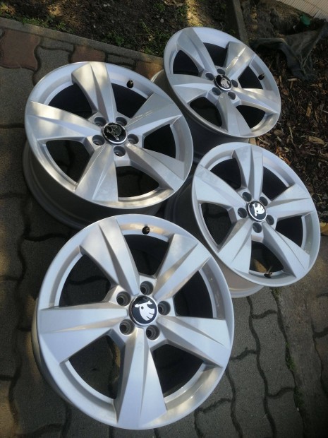 5x100 Skoda Fabia, Rapid, Roomster 16" alufelni