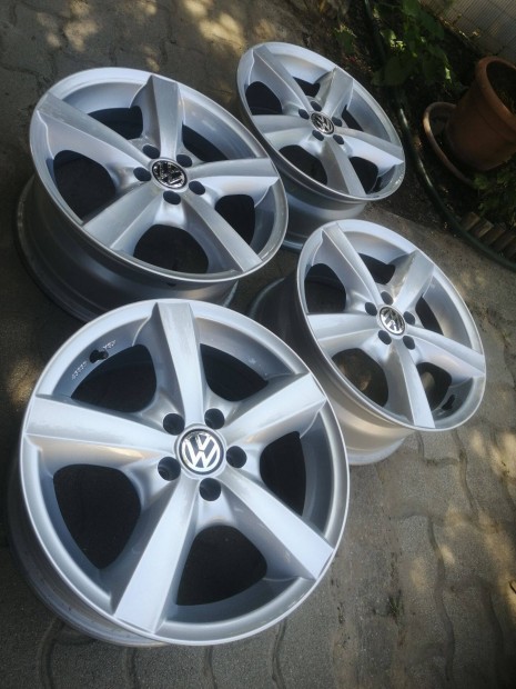 5x100 VW Polo, Bora, Golf IV., Beetle, T-Cross 16" alufelni