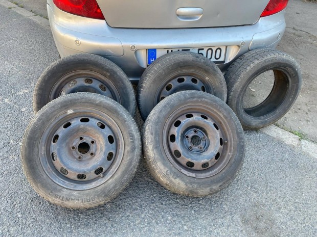 5x100 felni gumikkal 185/60r14 Seat Ibizán voltak