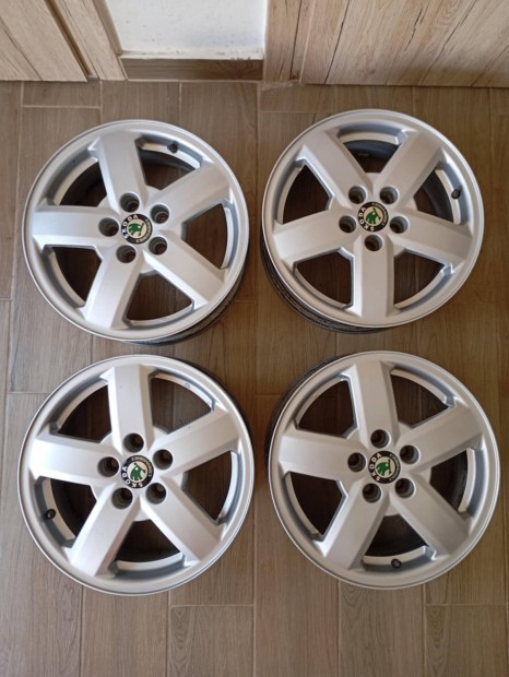5x100 gyári Skoda alufelni szett