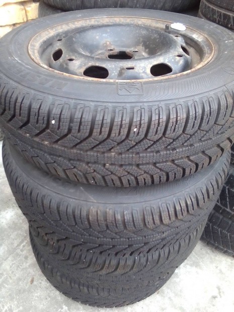 5x100 gyri VW Polo lemezfelni 185/60R14 Semperit jszer tli gumival