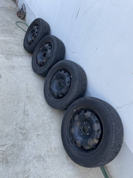 5x100 r15 fabia Polo Ibiza Gyari felni teli gumi