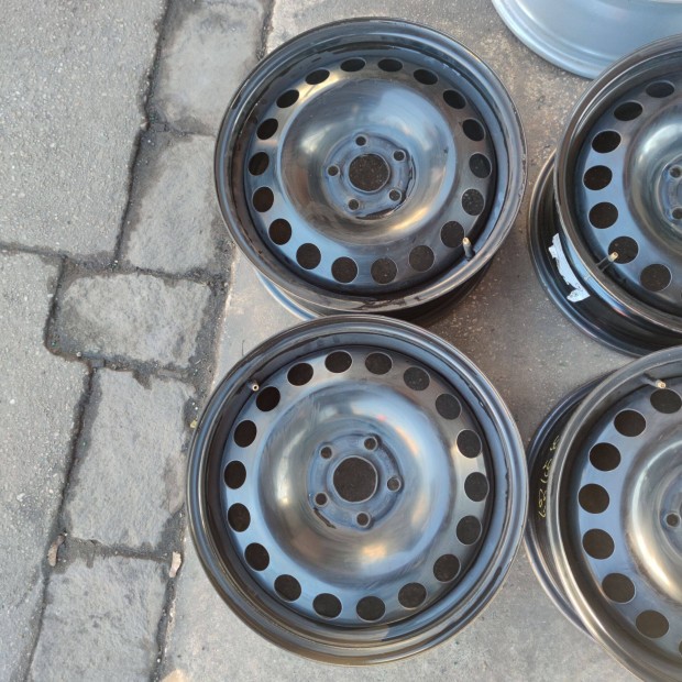5x105 16 Gyári Opel lemezfelni 44000ft a 4db /69/
