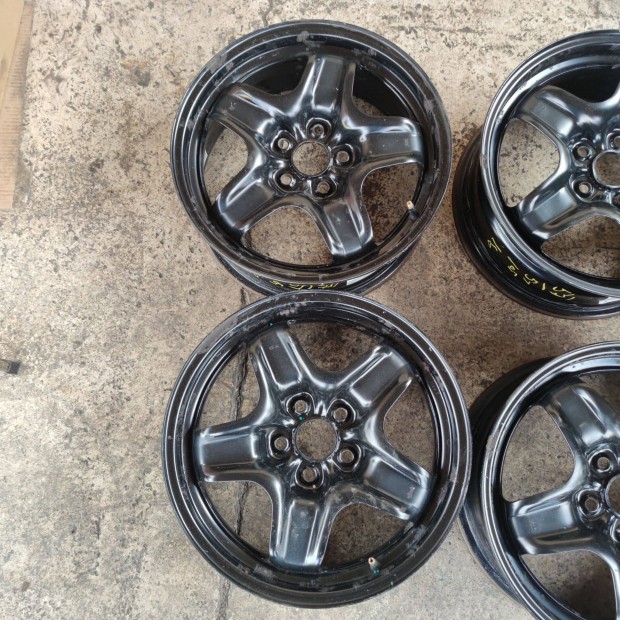 5x105 16 Gyri Opel lemezfelni 45000ft a 4db /57/