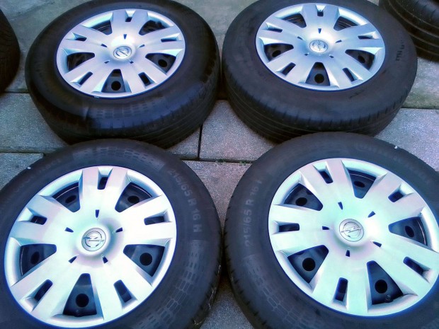 5x105 16" Opel Mokka gyári lemezfelni nyári gumival