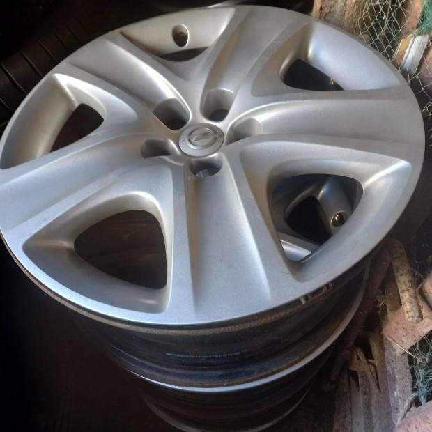 5x105 17es opel keték garnitúra eladó