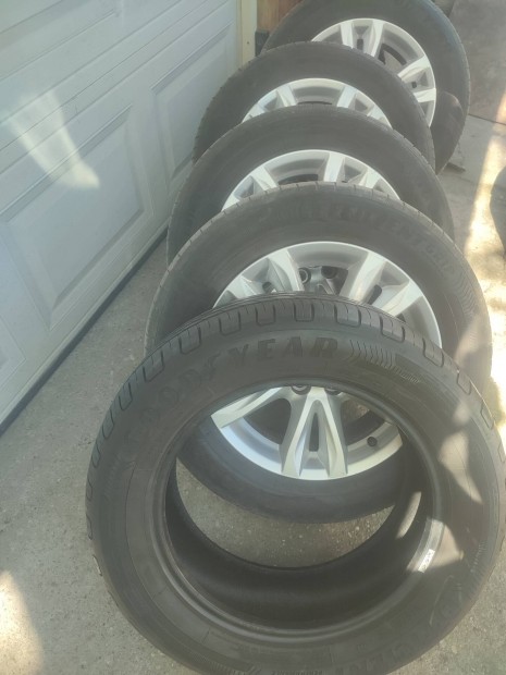 5x105 Chevrolet opel alufelni 205/60 r16 nyári gumival