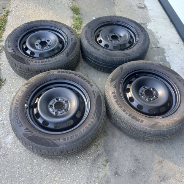 5x108 15ös újszerű Ford kerék garnitúra eladó