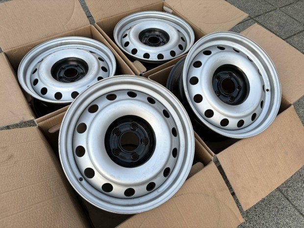 5x108 16" lemezfelni Ford Peugeot Fiat Citroen 18 felni