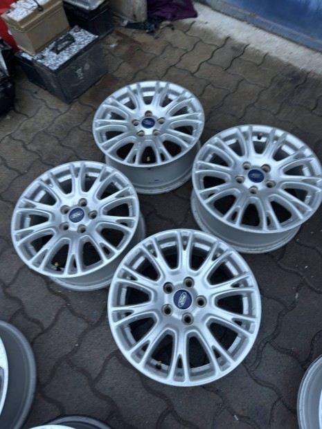 5x108 16 gy�ri Ford 