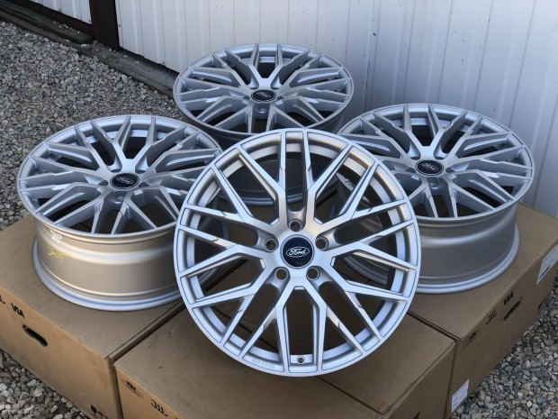 5x108 17" MaM Rs4 Ford Volvo Peugeot Citroen Alufelni 17 col