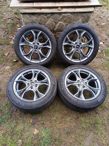 5x108 17 / 17" Gyri Ford ST alufelni 215/50 R17 nyri gumi, szenzorok