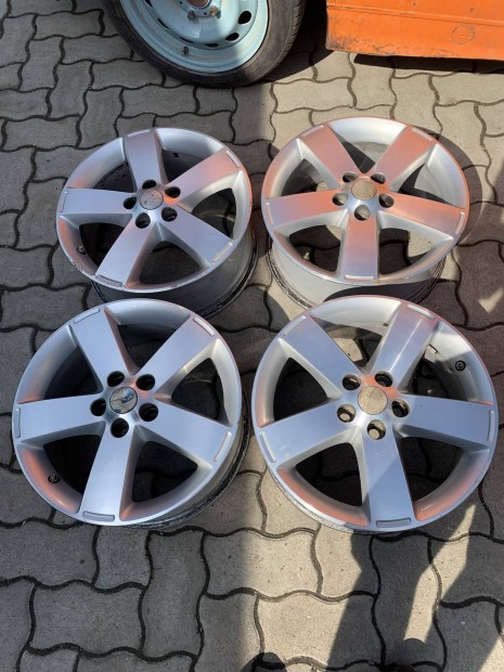 5x108 17 gyri Ford alufelni 