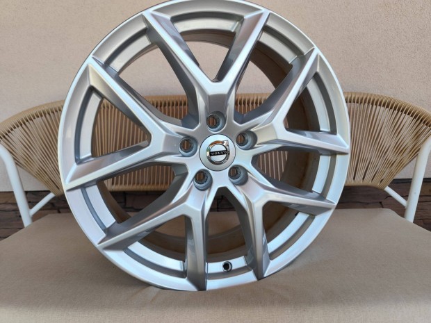5x108 18 Volvo gyári Volvo alufelni 7,5Jx18ET50,5