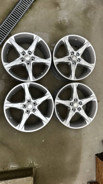5x108 18" Ford Gyri Alufelni
