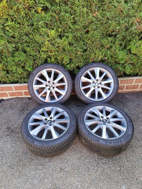 5x108 18 / 18" Peugeot / Citroen alufelni 235/45 R18 ngyvszakos gumi