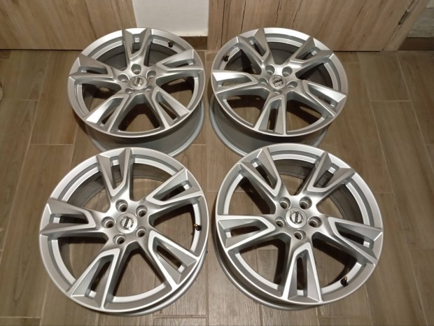 5x108 18 col gyri Volvo alufelni ( Ford kompatibilis )