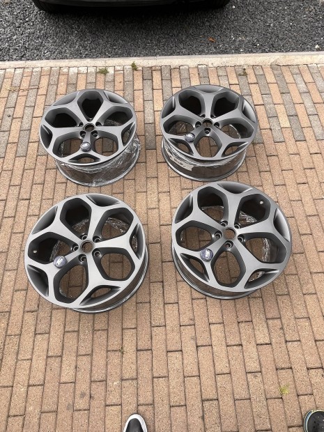 5x108 20" Ford Alufelni garnitúra.