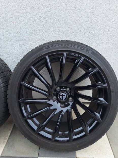 5x108 Tomasson 19 col fekete felni Ford Volvo Renault Citroen Peugeot