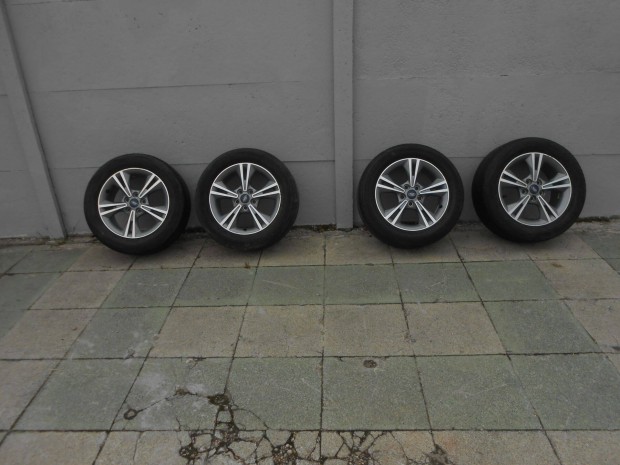 5x108 gyári 16" Ford alufelni gumival 16 coll