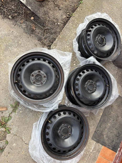 5x108 lyukeloszts 16" Ford lemezfelni garnitra