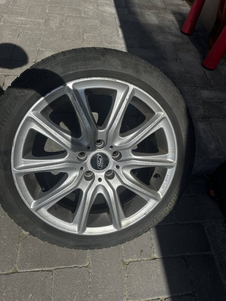 5x108 r17 felni