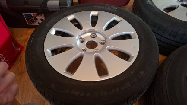5x112 16" Audi A4 (8E0) használt alufelni garnitúra 8E0 601 025 AE