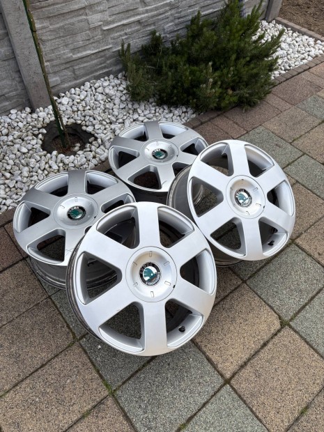 5x112 16" Skoda octavia VW passat caddy bora jetta Audi 16 felni