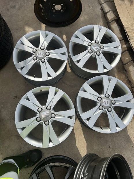 5x112 16 gyri Seat 