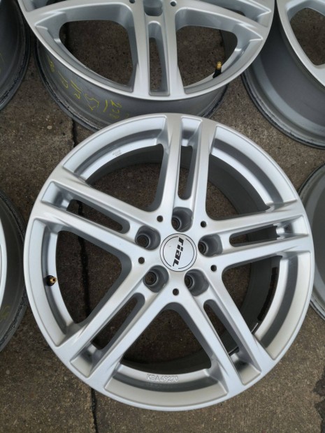 5x112 17 Bmw,Audi,Volkswagen alufelni 95000ft a 4db/228/