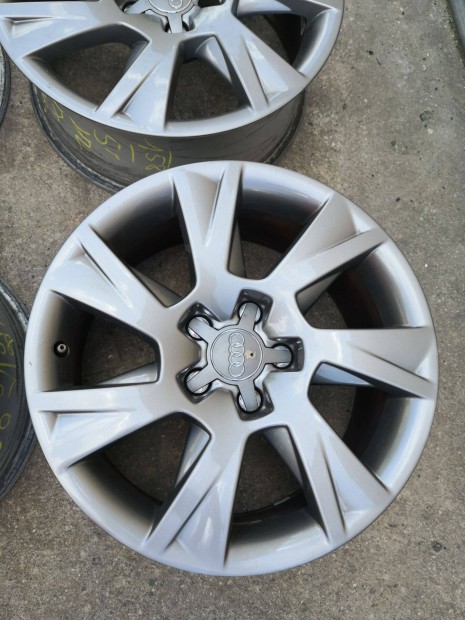 5x112 17 Gyári Audi alufelni 110000ft a 4db /158/