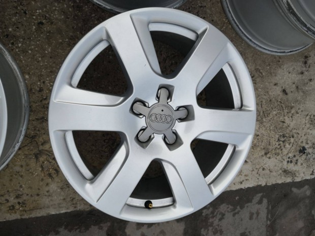 5x112 17 Gyári Audi alufelni 99000ft a 4db /417/