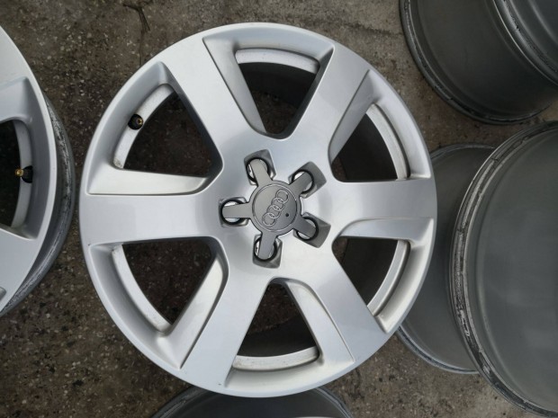 5x112 17 Gyári Audi alufelni 99000ft a 4db /419/