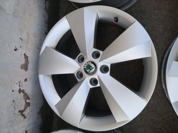 5x112 17 Gyri Skoda alufelni 128000ft a 4db Ingyenposta/236/