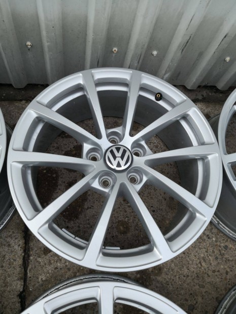 5x112 17 Volkswagen alufelni 145000ft a 4db /196/