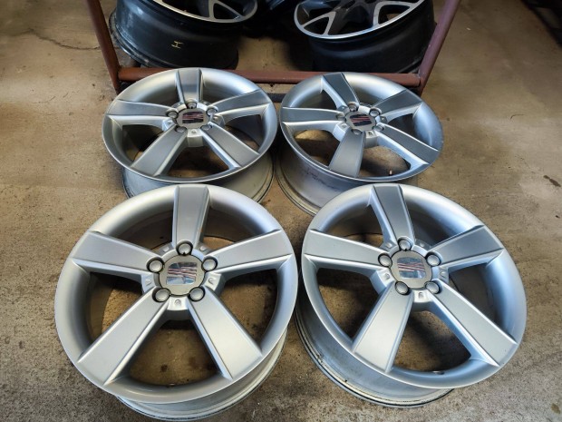 5x112 17" Gyári Seat Leon Alufelni Felni 90Garage #950