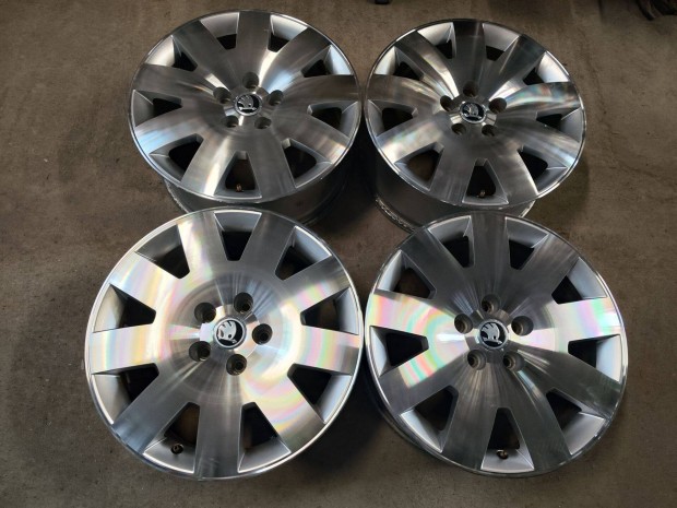 5x112 17" Gyári Skoda Superb Alufelni Felni 90Garage #91